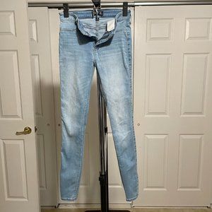 Abercrombie and Fitch Harper Low Rise Jean Legging